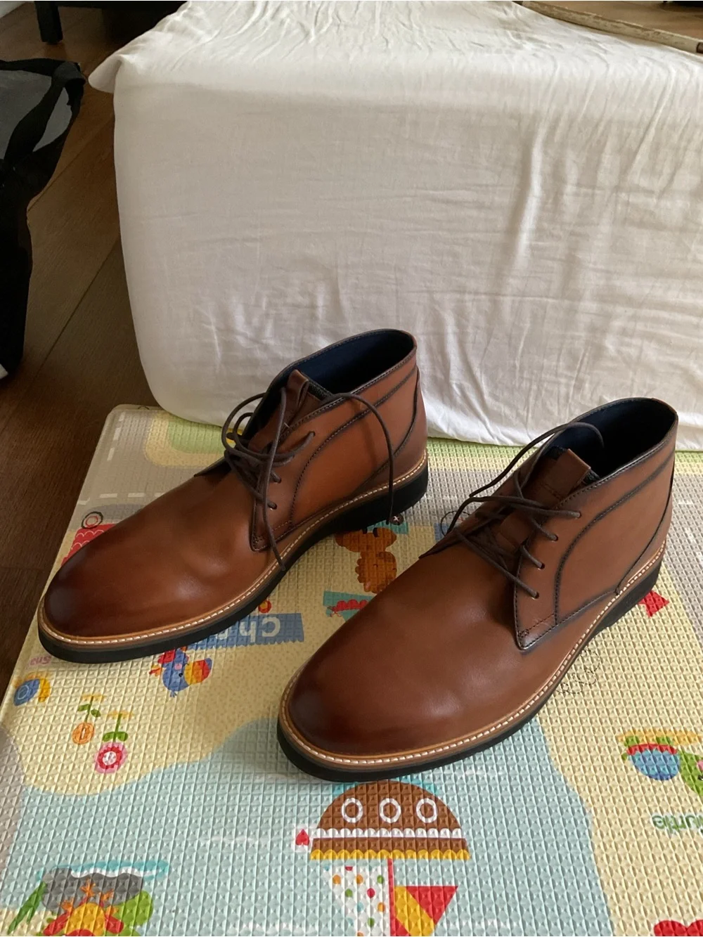 Cole haan grand 360 Men's Brown Leather Chukka Boots - Classic Casual Dress Shoe